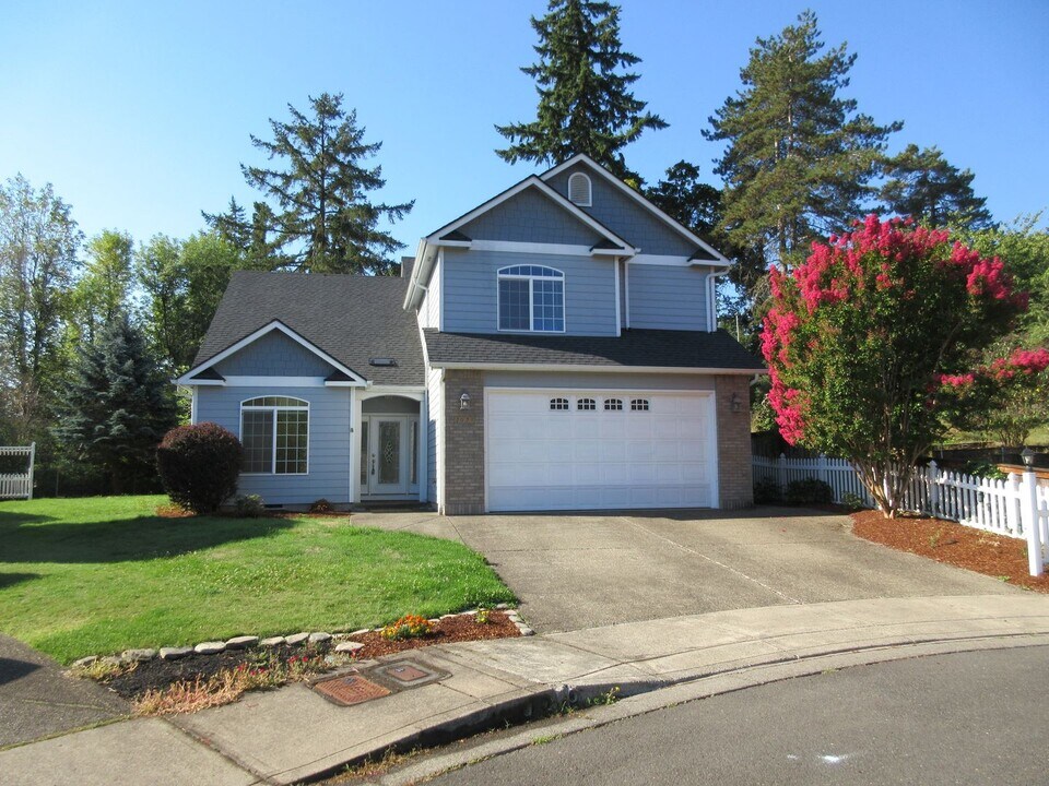 2023 W Park Ct NW in Salem, OR - Building Photo