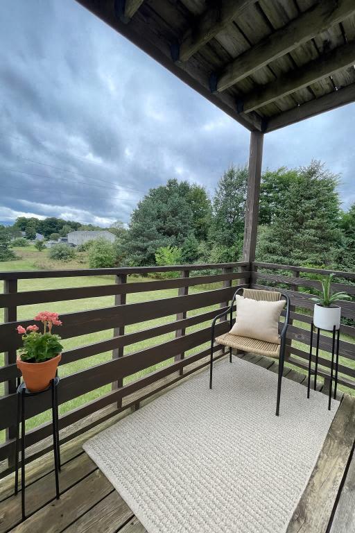 1963 Apartment Dr in Traverse City, MI - Building Photo - Building Photo