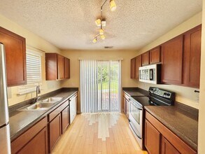 332 Denman Loop in Columbia, SC - Building Photo - Building Photo