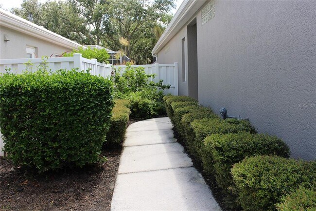 5019 88th St E in Bradenton, FL - Building Photo - Building Photo