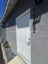 1962 Harbor Ave in Long Beach, CA - Foto de edificio - Building Photo