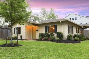 802 E 28th St, Unit A in Houston, TX - Building Photo