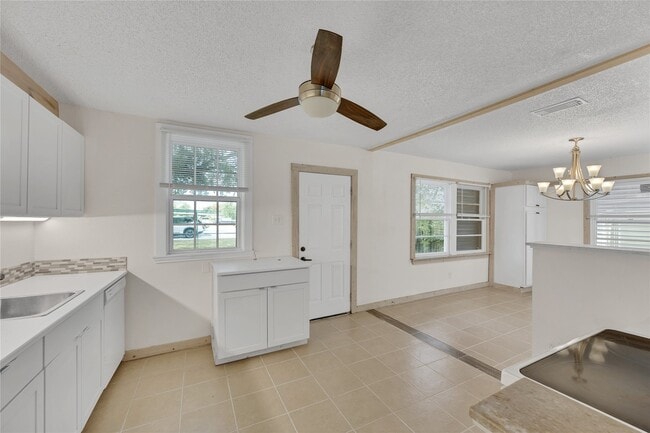 property at 3103 H Ave