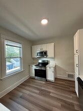 1764 Williams Ave, Unit #2 in Cincinnati, OH - Foto de edificio - Building Photo