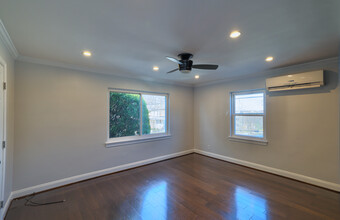 4819 4th St NW, Unit 2 in Washington, DC - Building Photo - Building Photo