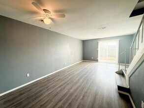 9510 Olde Towne Row in Dallas, TX - Building Photo - Building Photo