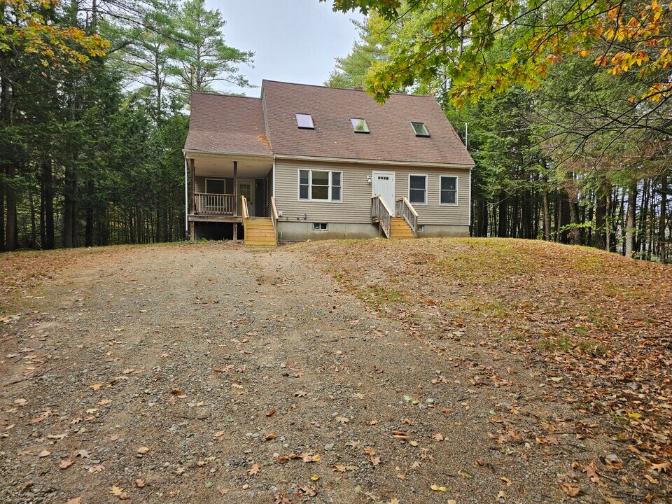 60 Avery Rd in Alfred, ME - Building Photo