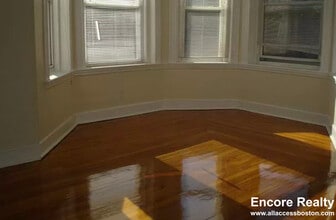 126 Warren St in Boston, MA - Building Photo - Building Photo