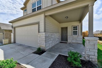 204 Pepperbark Loop in Buda, TX - Building Photo - Building Photo