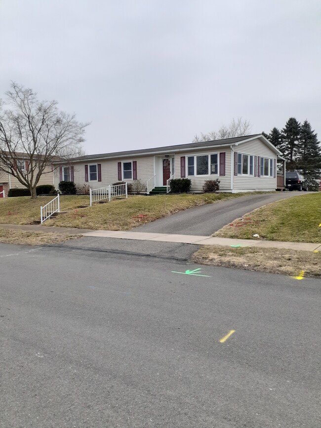 property at 1022 E 4 1/2 St