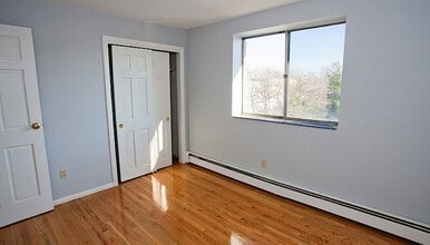 14 Murdock St, Unit 3-2 in Somerville, MA - Building Photo - Building Photo