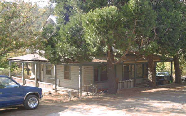 3013-3029 Airport Rd in Placerville, CA - Building Photo