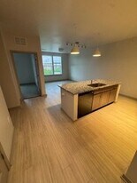 2317 Huntington Ave, Unit 713 in Alexandria, VA - Building Photo