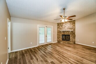 8359 3 Creeks Blvd in Jacksonville, FL - Building Photo - Building Photo