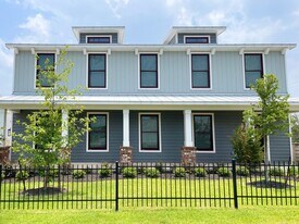 311 E Evergreen St in San Antonio, TX - Building Photo
