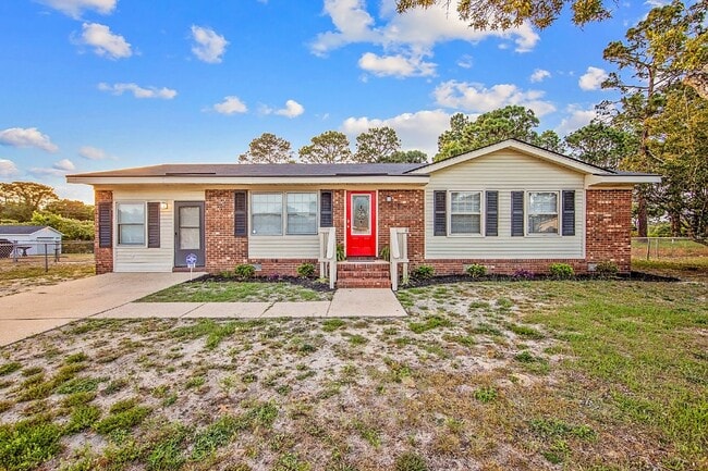 property at 2816 E Cramer Dr