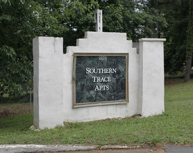 Southern Trace Apartments in Atlanta, GA - Foto de edificio - Building Photo