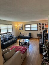 2437 Vaughn Dr in Manhattan, KS - Building Photo - Building Photo