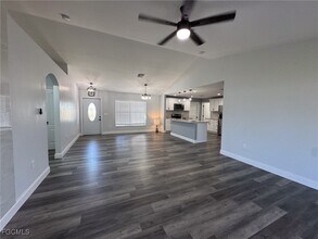 1021 NW 10th Ave in Cape Coral, FL - Building Photo - Building Photo