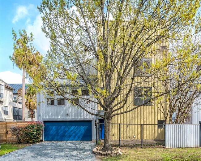 682 Lester St in Houston, TX - Building Photo - Building Photo