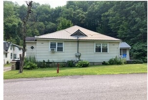 968 Warren Rd, Unit 968 Warren Rd Mohawk in Mohawk, NY - Building Photo