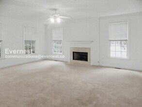 108 Glasgow in Williamsburg, VA - Foto de edificio - Building Photo