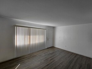 455 W Orange Ave in El Centro, CA - Building Photo - Building Photo