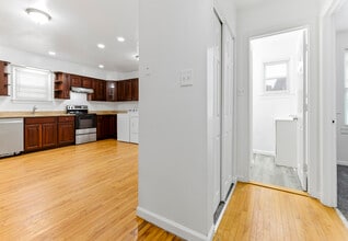 107 River Rd Dr in West Deptford, NJ - Building Photo - Building Photo