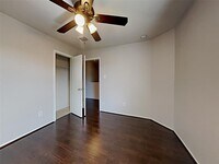 410 Remington Creek Dr photo'