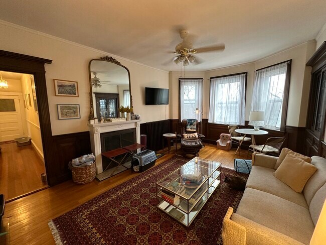 1648 Massachusetts Ave in Cambridge, MA - Building Photo - Building Photo