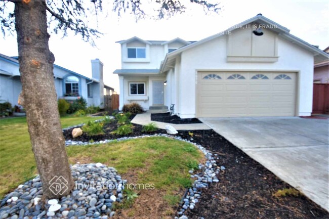 property at 1070 Silk Oak Dr