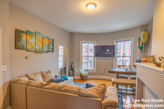 669 Massachusetts Ave, Unit 2 in Boston, MA - Foto de edificio - Building Photo