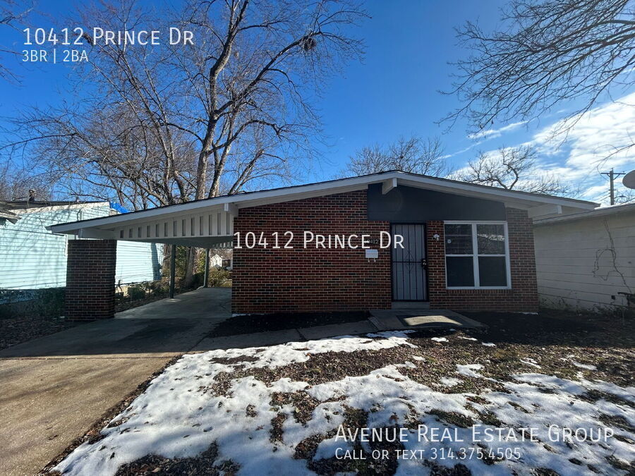 10412 Prince Dr in St. Louis, MO - Building Photo