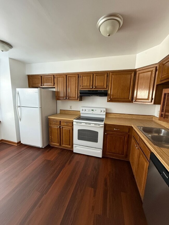 2334 Meadows Landing in Chesapeake, VA - Foto de edificio - Building Photo