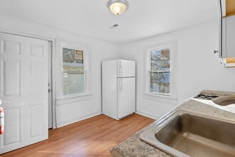 126 S 4th St in Millville, NJ - Building Photo - Building Photo