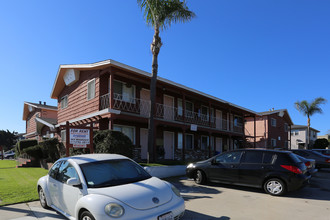 Swiss Chalet Apartments in San Diego, CA - Building Photo - Building Photo