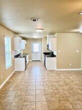 904 Dart Ct in Granbury, TX - Building Photo - Building Photo