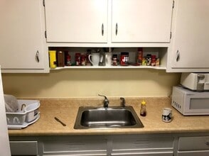 15 Saran Ave in Bedford, MA - Building Photo - Building Photo