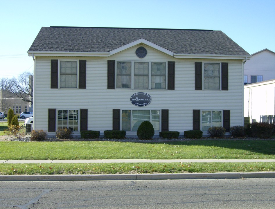 1520 9th St, Unit 2 in Charleston, IL - Foto de edificio