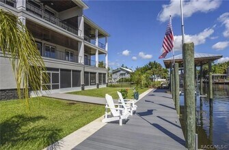 1345 NW 20th Ave in Crystal River, FL - Building Photo - Building Photo