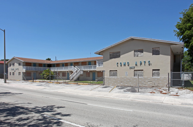 Como Apartments in Wilton Manors, FL - Building Photo - Building Photo