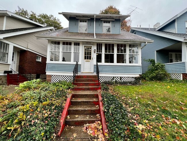 property at 1675 W 9th St