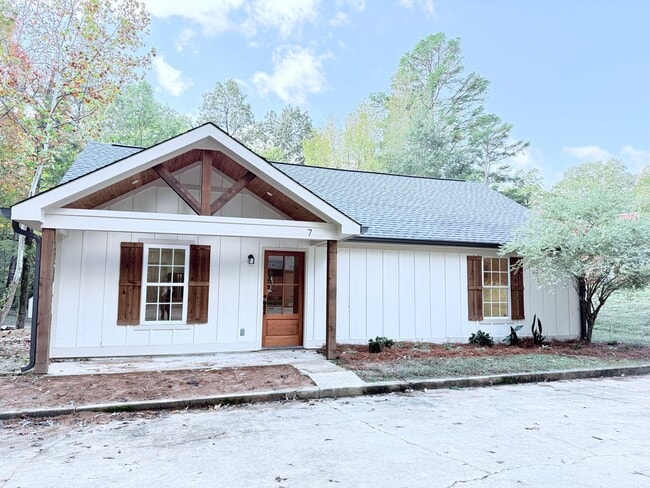 property at 7 County Rd 1069