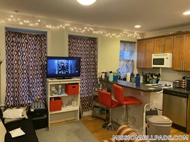 836 Huntington Ave in Boston, MA - Building Photo