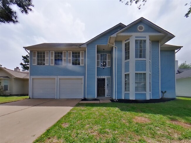 8522 Lake Crystal Dr