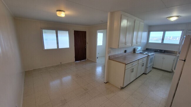 property at 1009 Maluna St