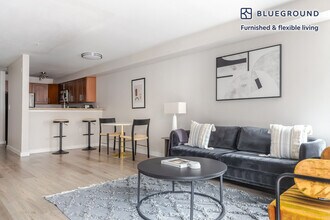 526 Yale Ave N, Unit FL5-ID1003 in Seattle, WA - Building Photo - Building Photo