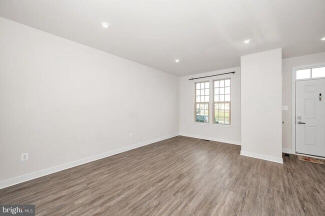 property at 7149 Bodkin Wy