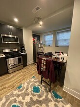 910 W Waveland Ave in Chicago, IL - Building Photo - Building Photo