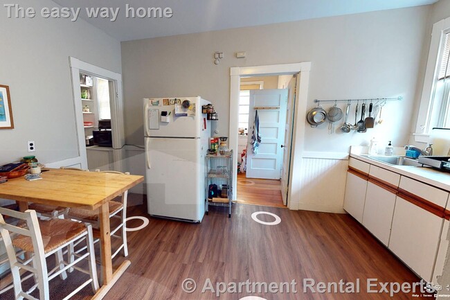 8 Forest St in Cambridge, MA - Building Photo - Building Photo